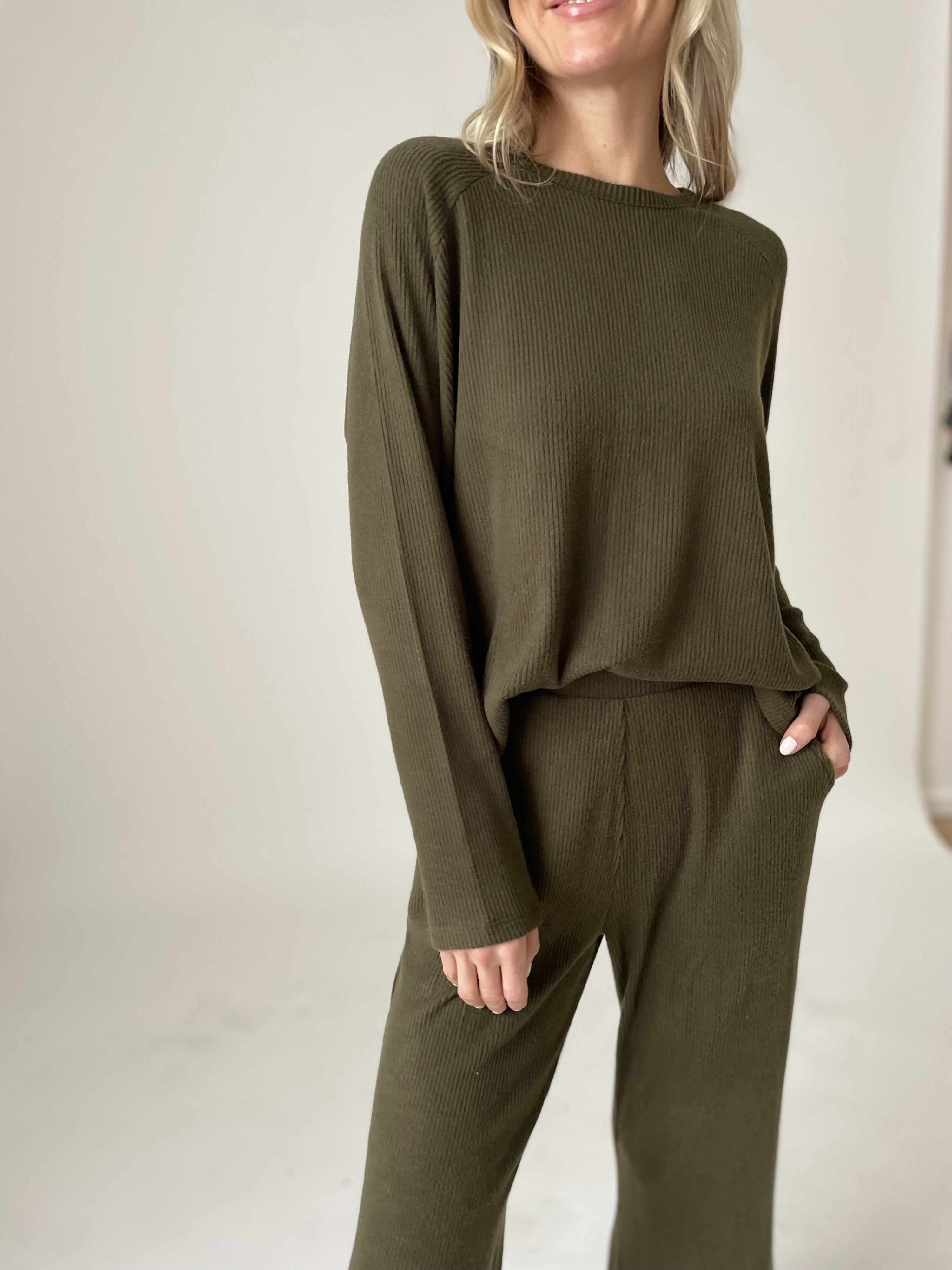 lazy sunday top [army green]