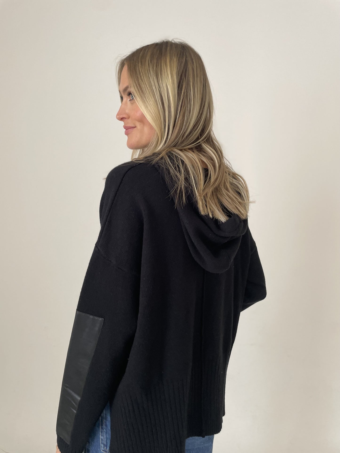 rebecca hoodie [black]