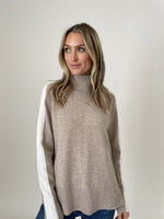 Load image into Gallery viewer, ali sweater [latte/white]
