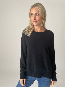 soft realm sweater [black]