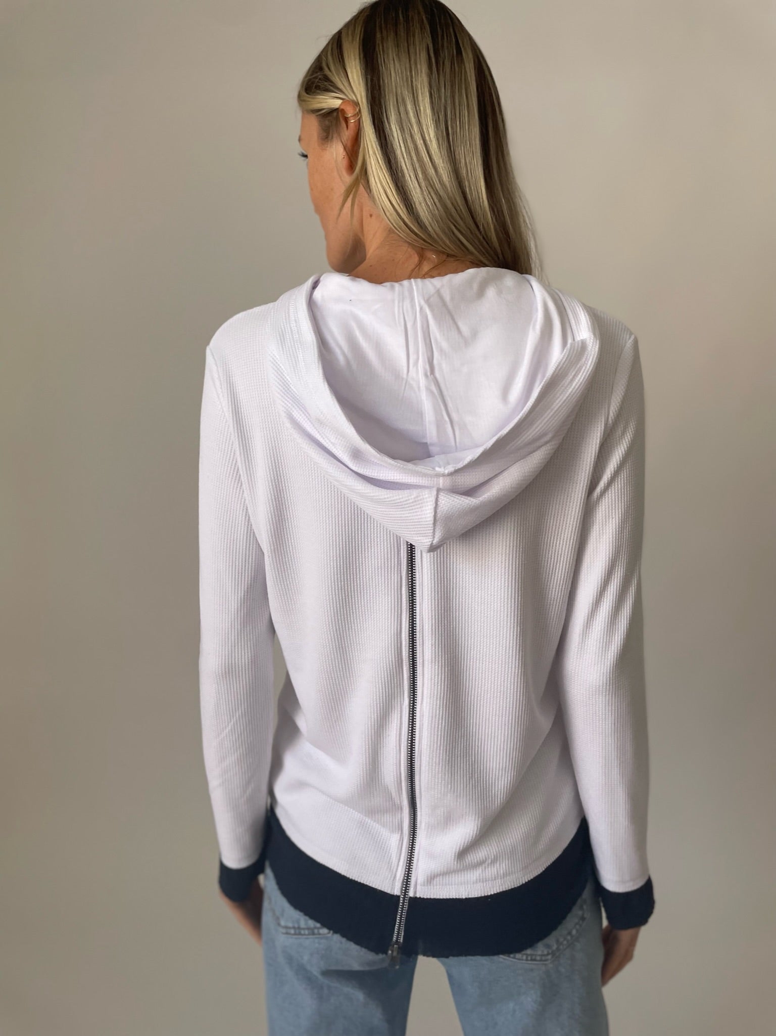 remi hoodie [white/navy]