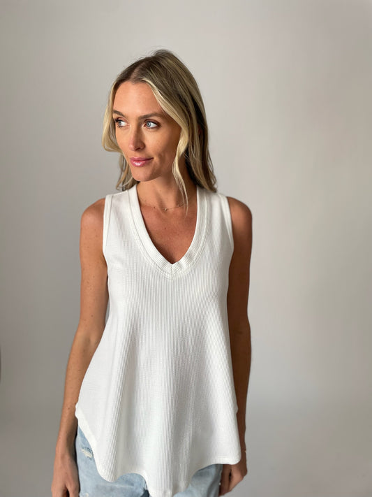 lynn tank [white]