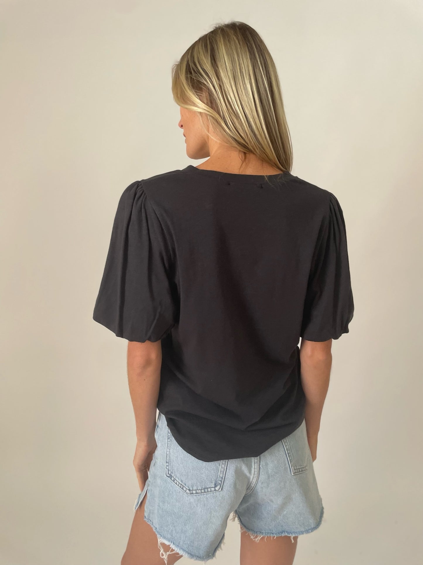 dakota tee [black]