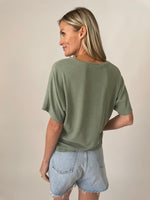 Load image into Gallery viewer, olivia tee [treetop green]
