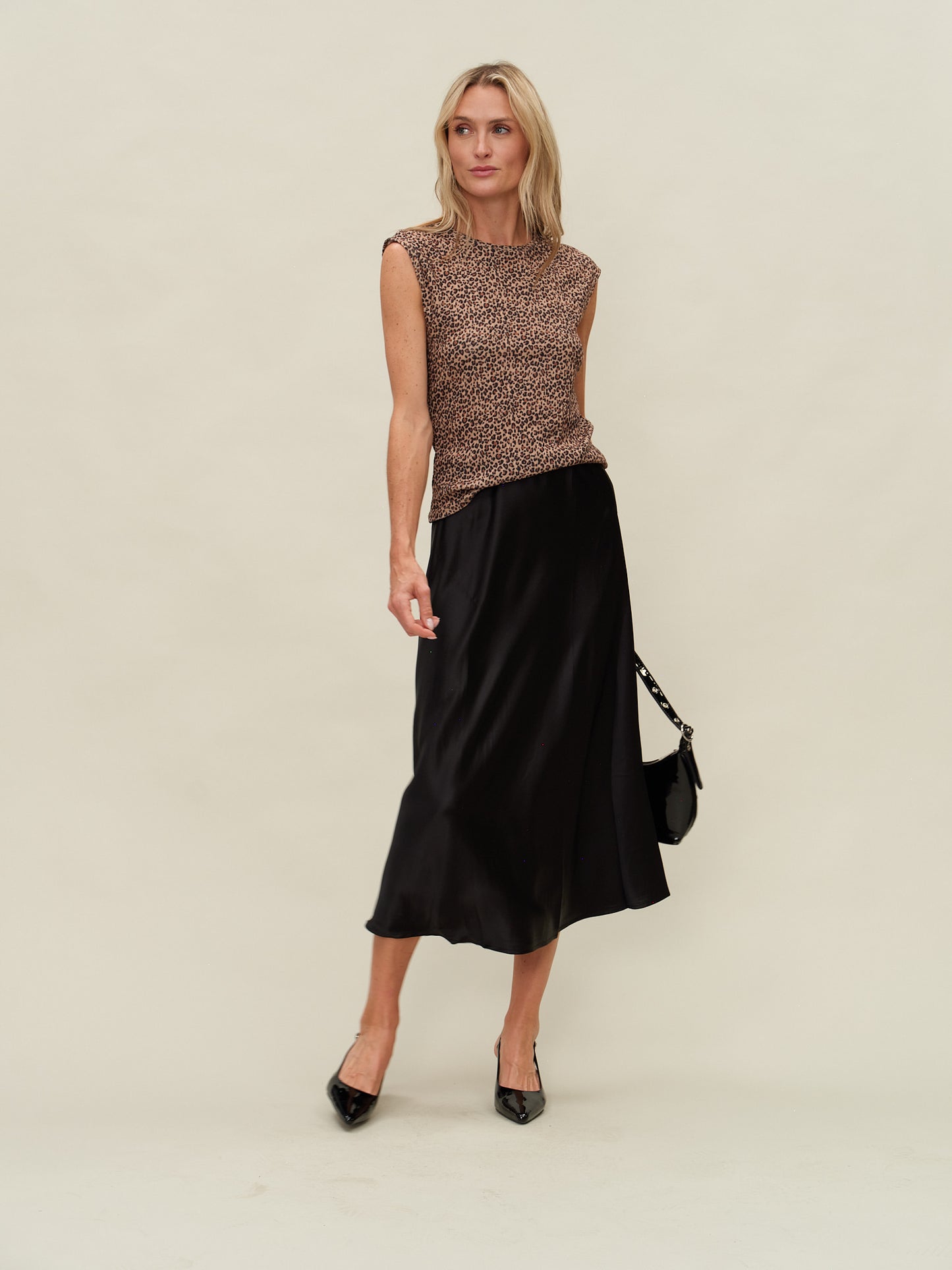 sage top [cheetah print]