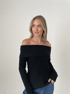 regina sweater [black]