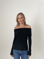 Load image into Gallery viewer, regina sweater [black]
