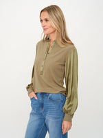 Load image into Gallery viewer, janie top [olive]
