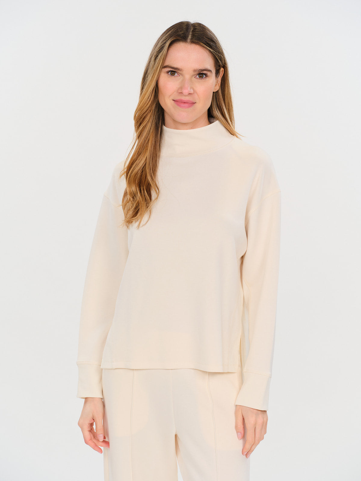 scuba mock neck [cream]
