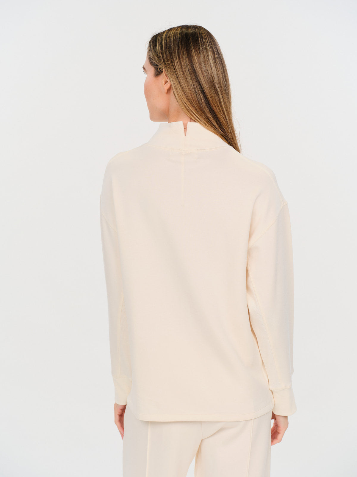 scuba mock neck [cream]