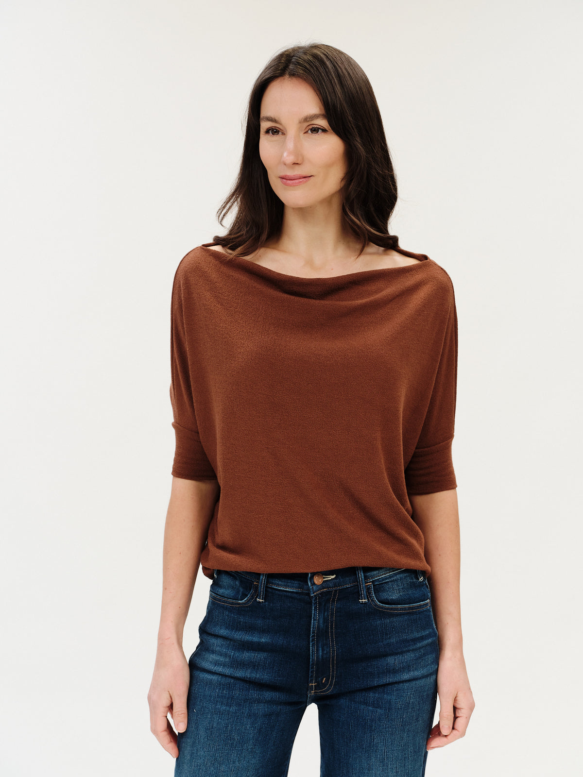 the short sleeve anywhere top [brown]