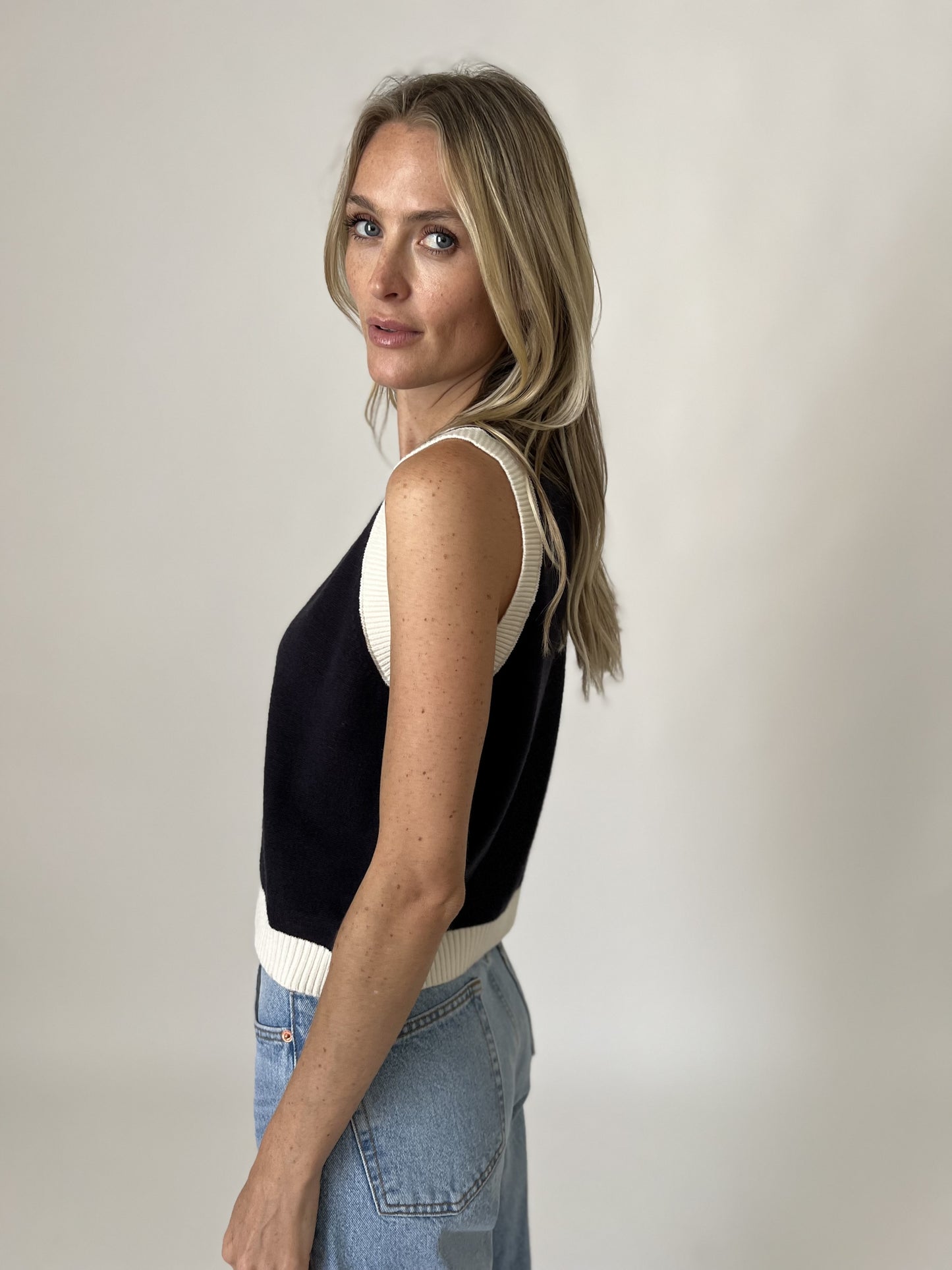 vivian vest [navy]