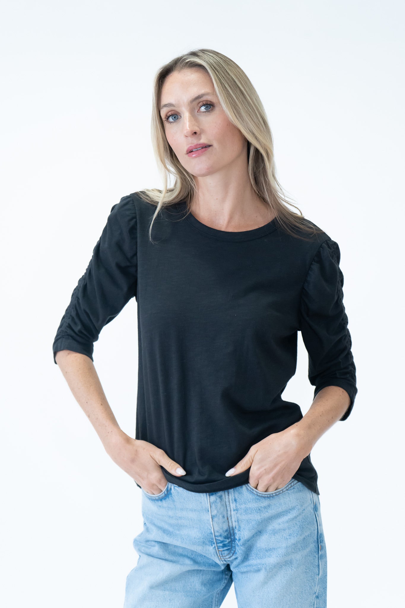 maria tee [black]