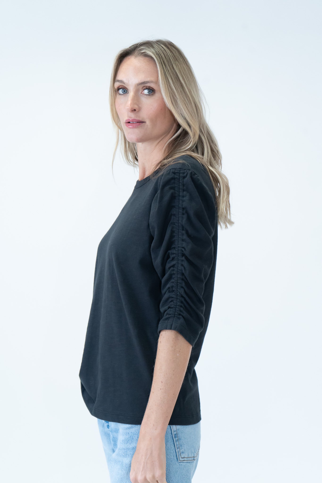 maria tee [black]