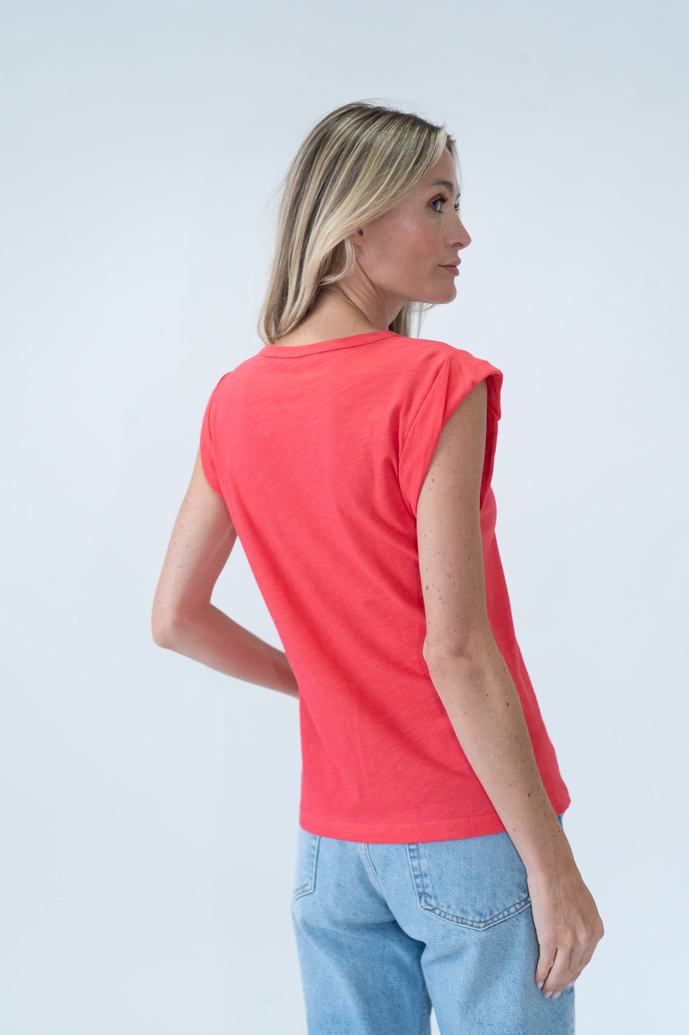 caroline tee [red]