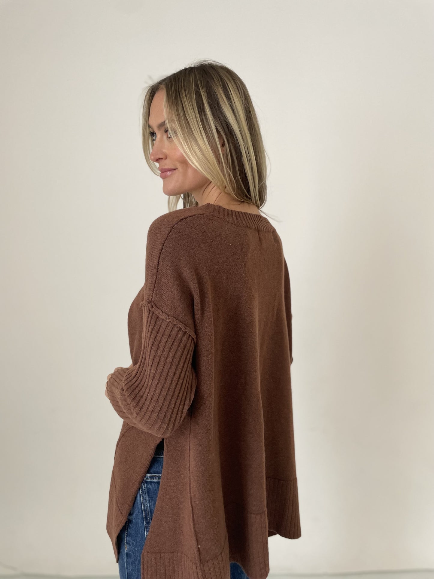 kenzie sweater [brown]