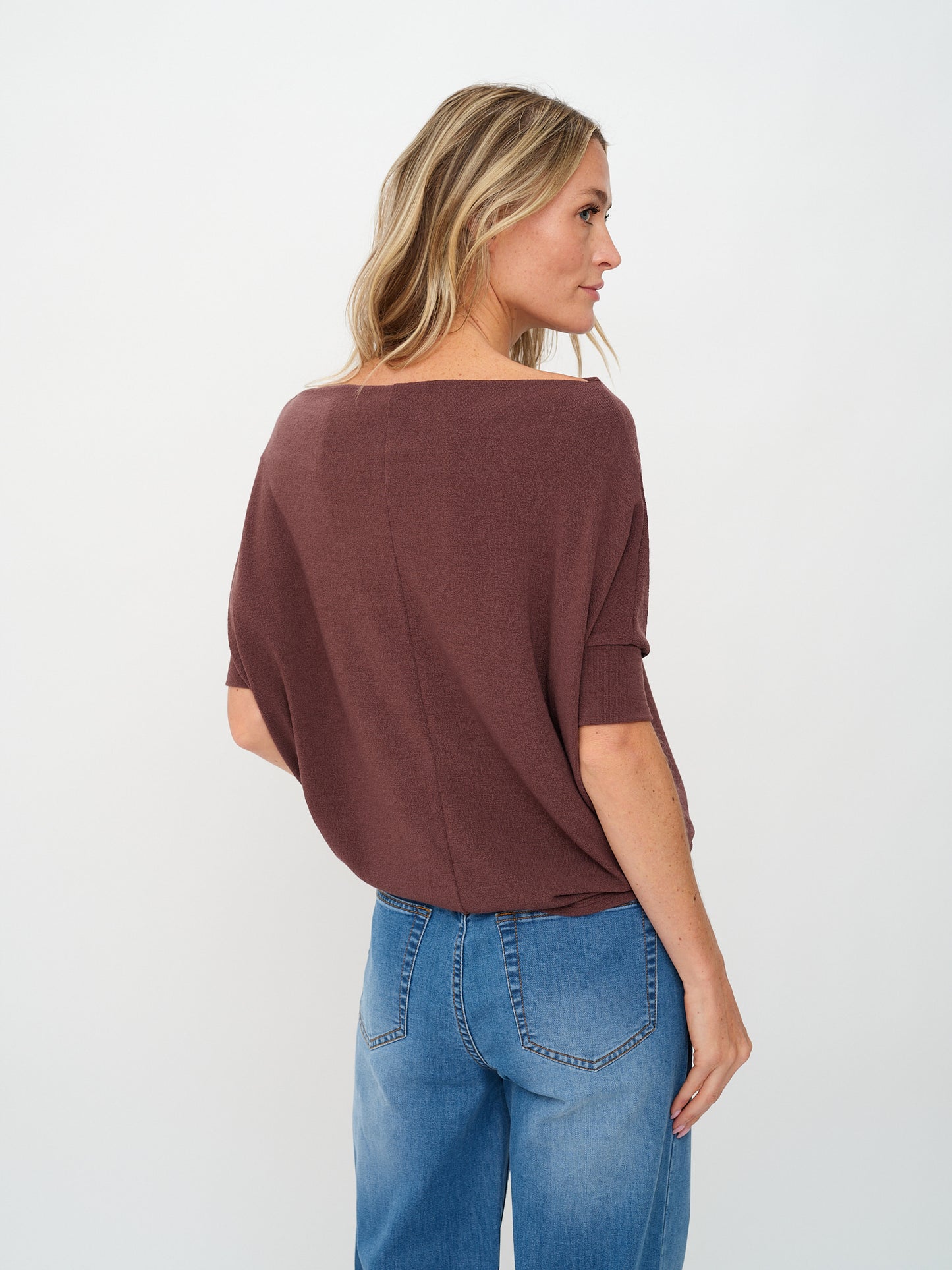 the short sleeve anywhere top [raisin]