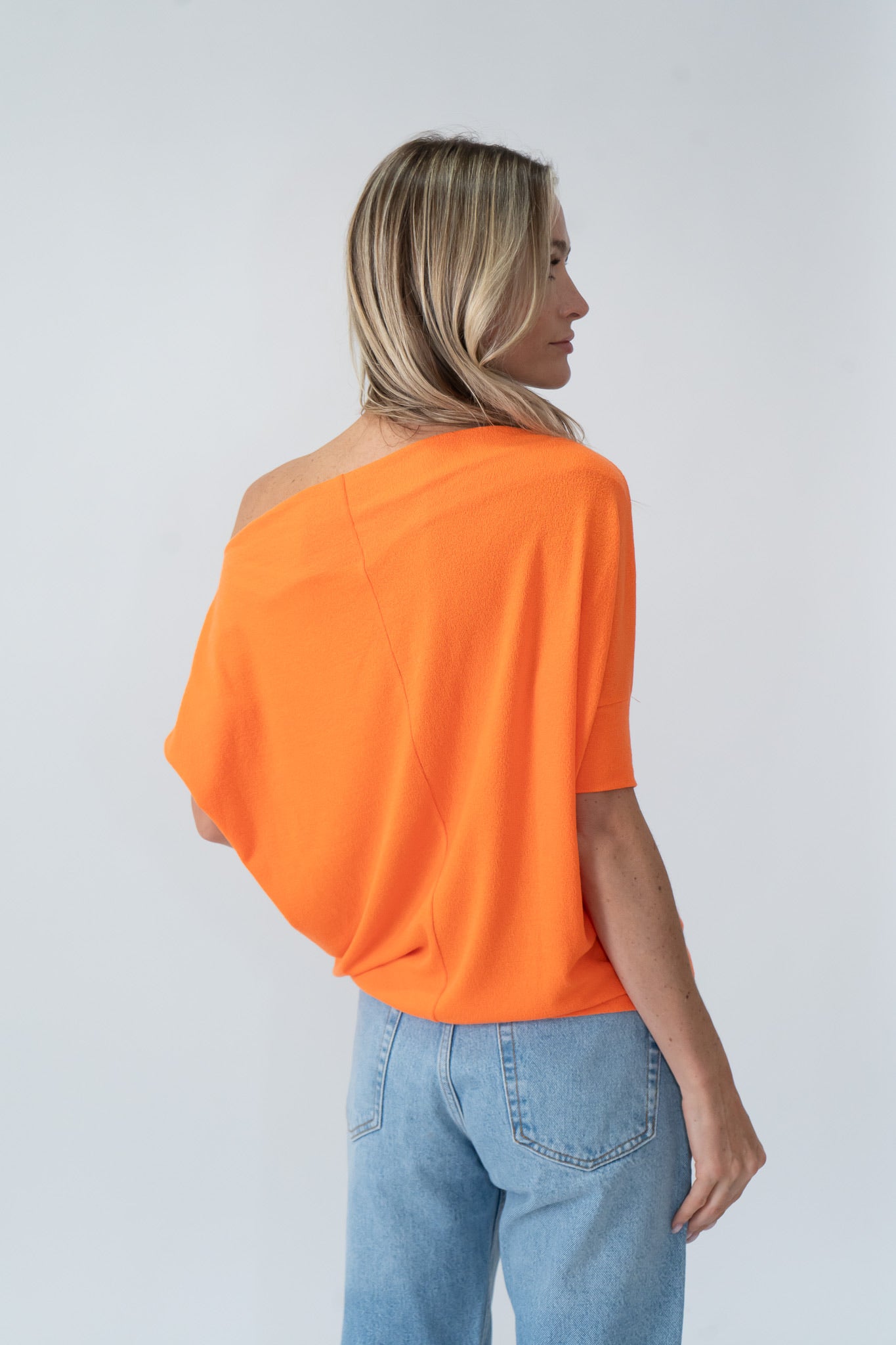 the short sleeve anywhere top [bright orange]