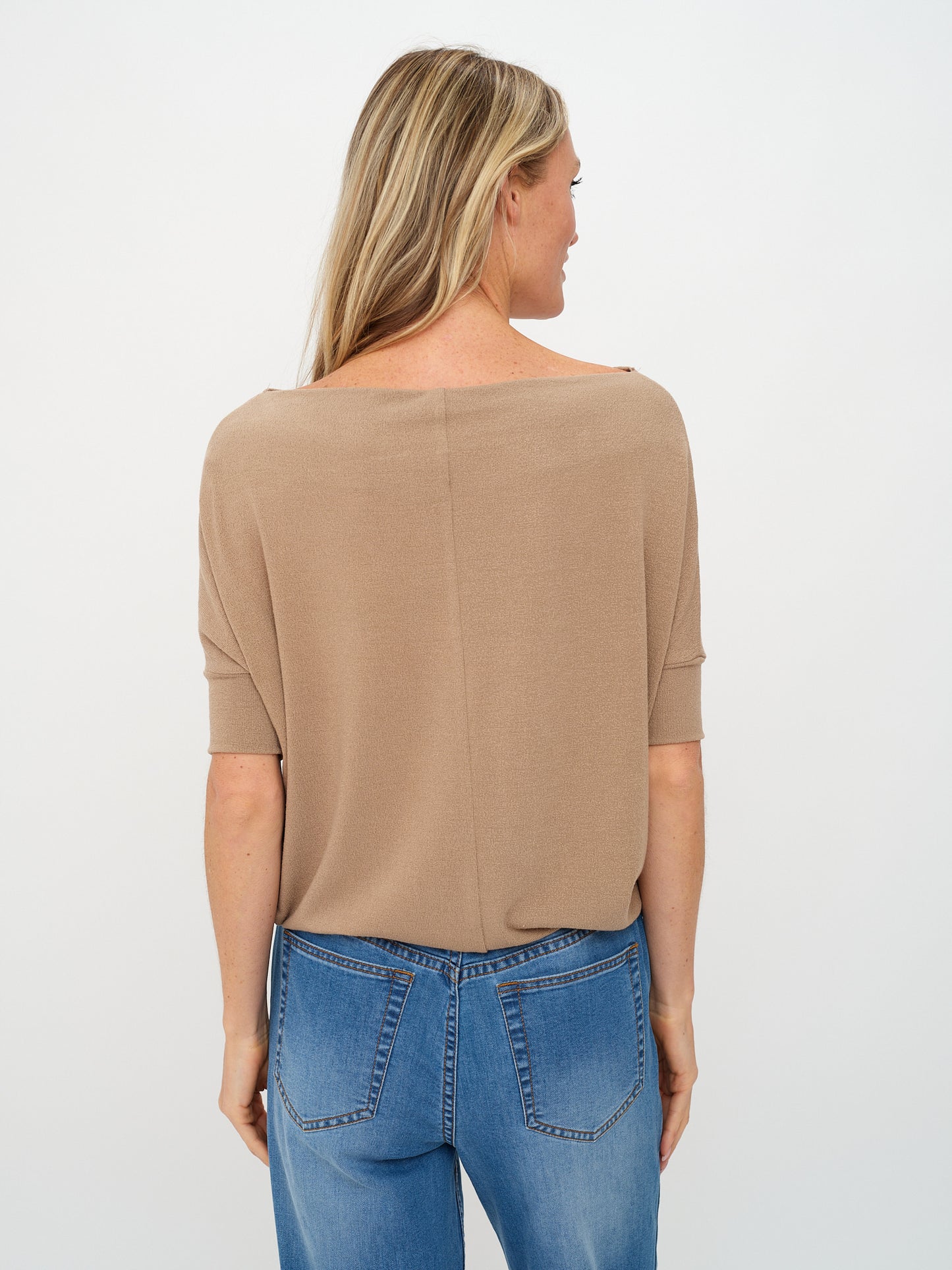 the short sleeve anywhere top [truffle]