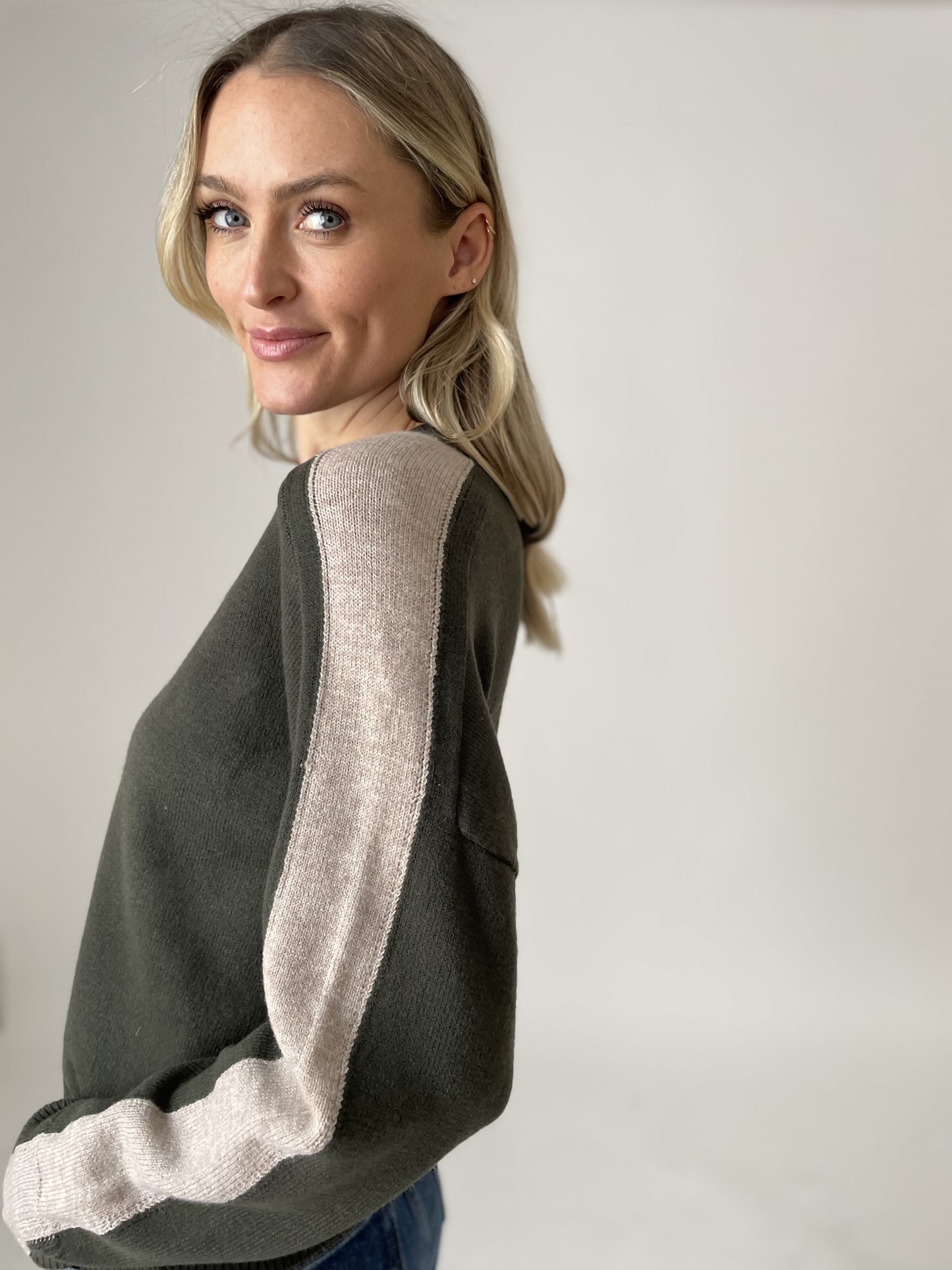 nicole sweater [olive/latte]