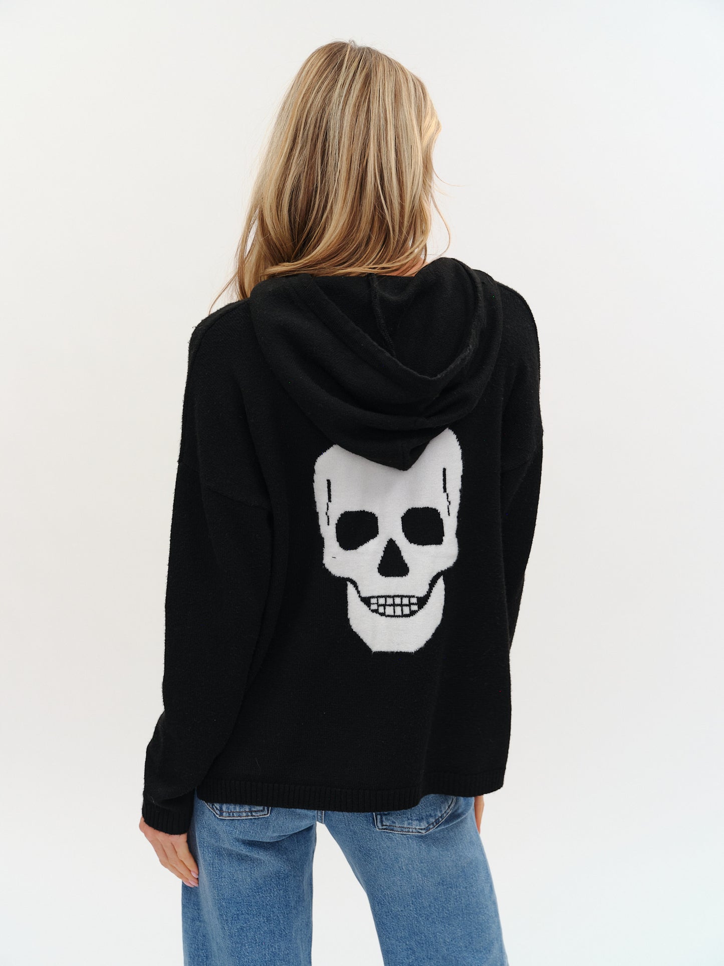 skull hoodie [black]