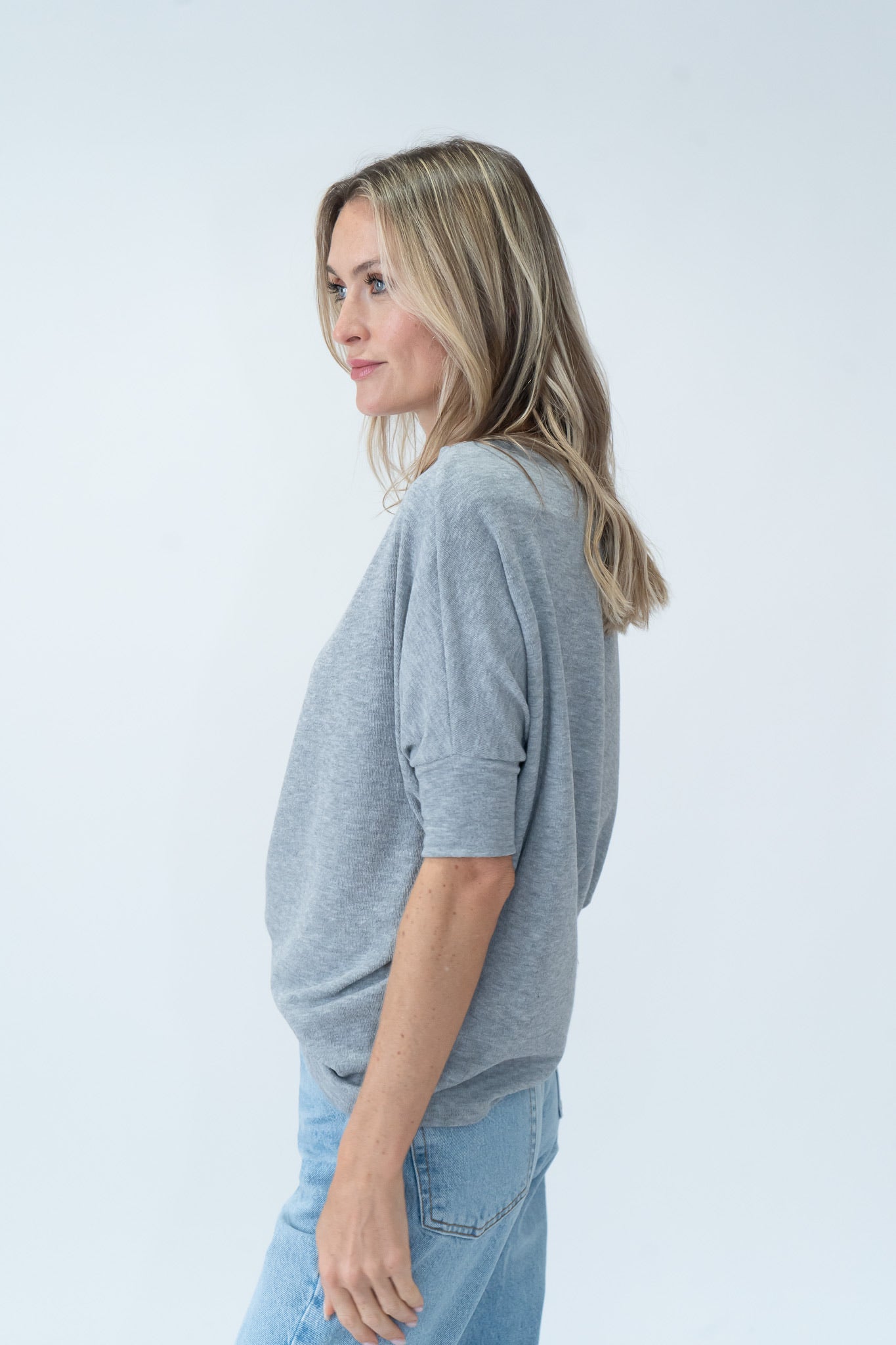 the short sleeve anywhere top [heather grey]