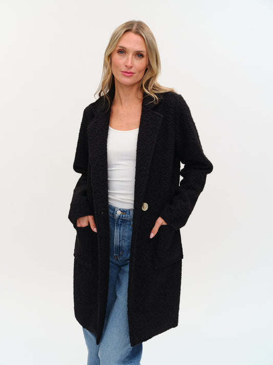 gia coat [black]