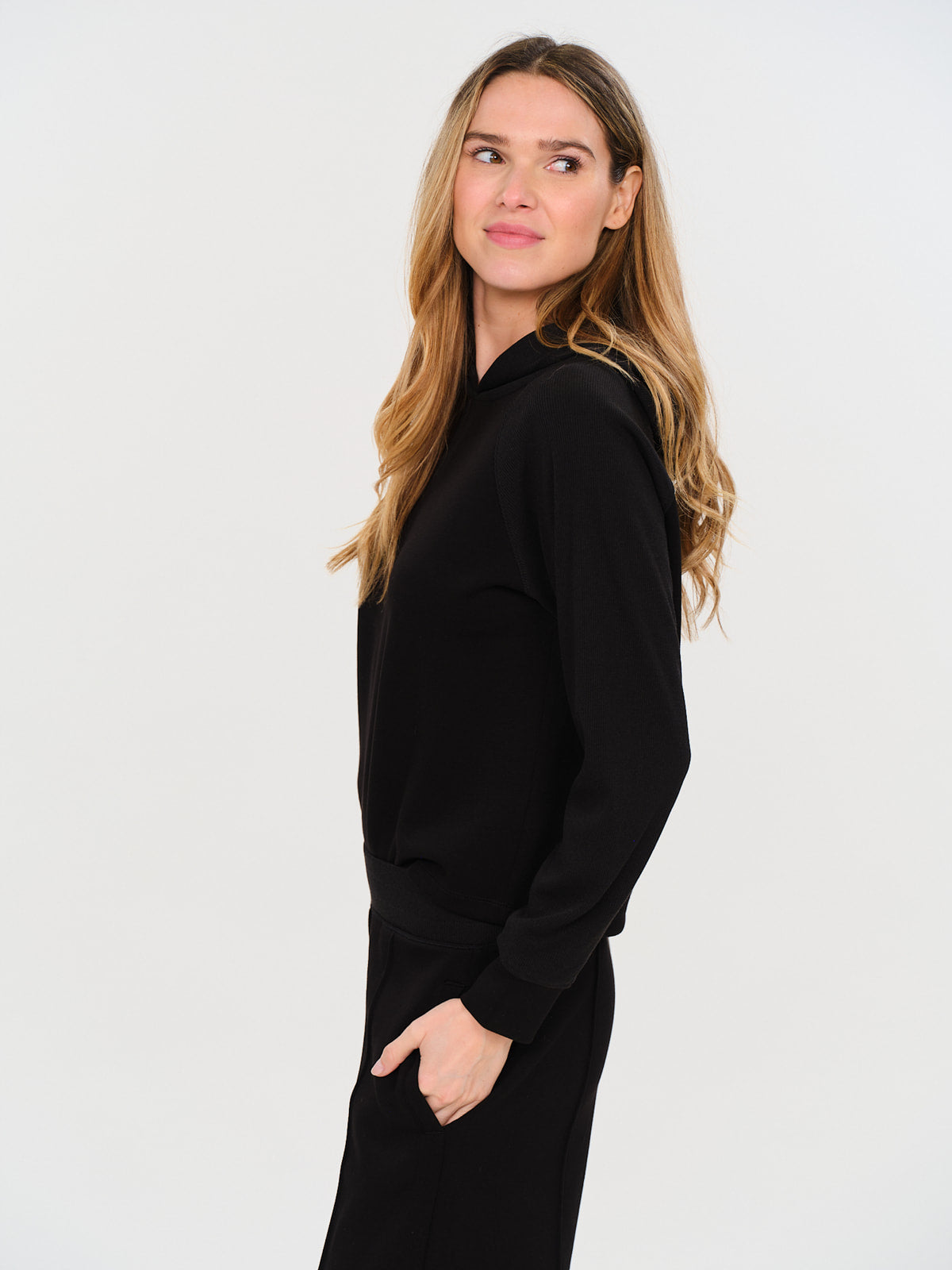 scuba hoodie [black]