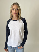 Load image into Gallery viewer, ruth tee [white/navy]
