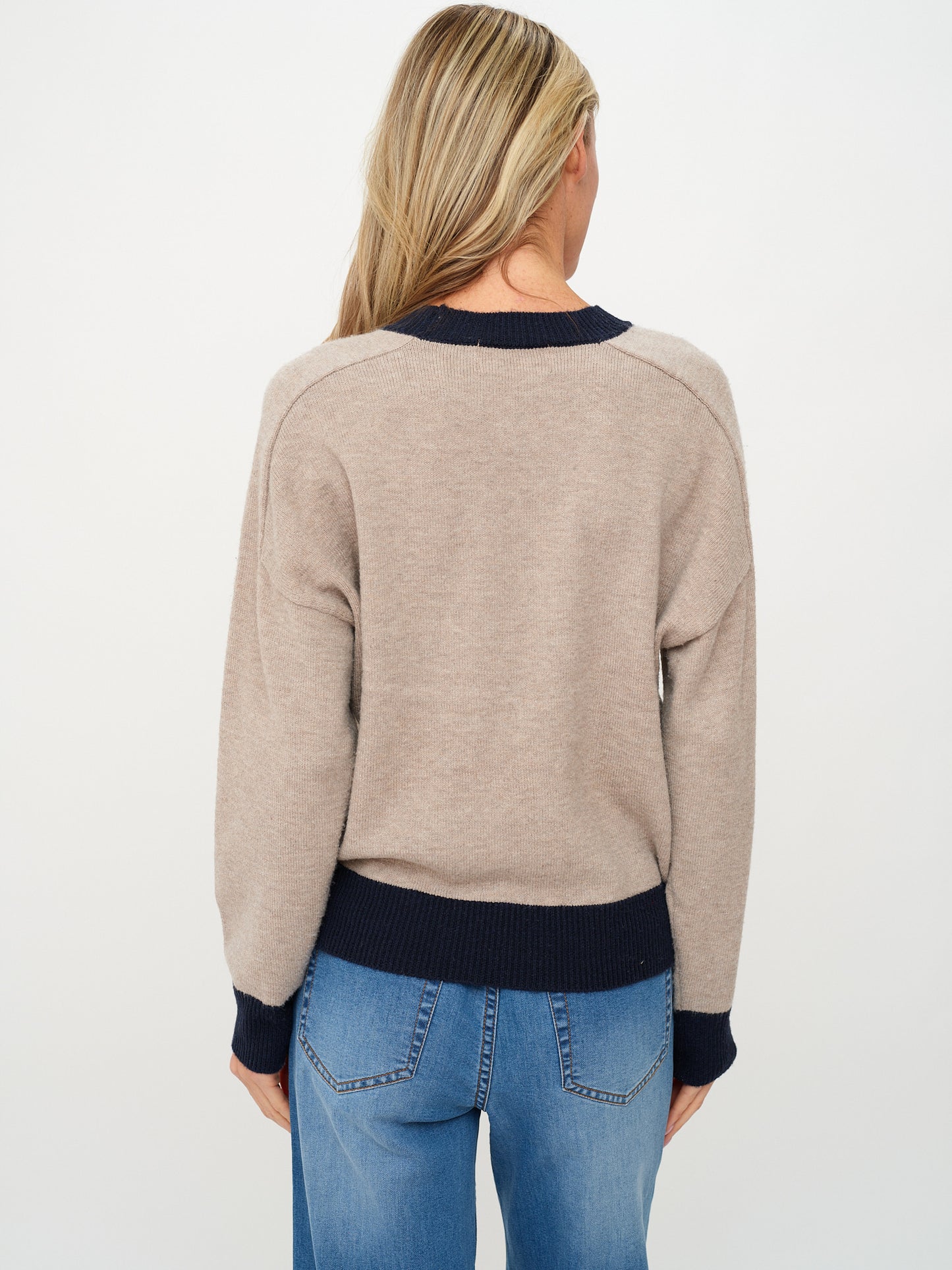dylan crew neck [latte]
