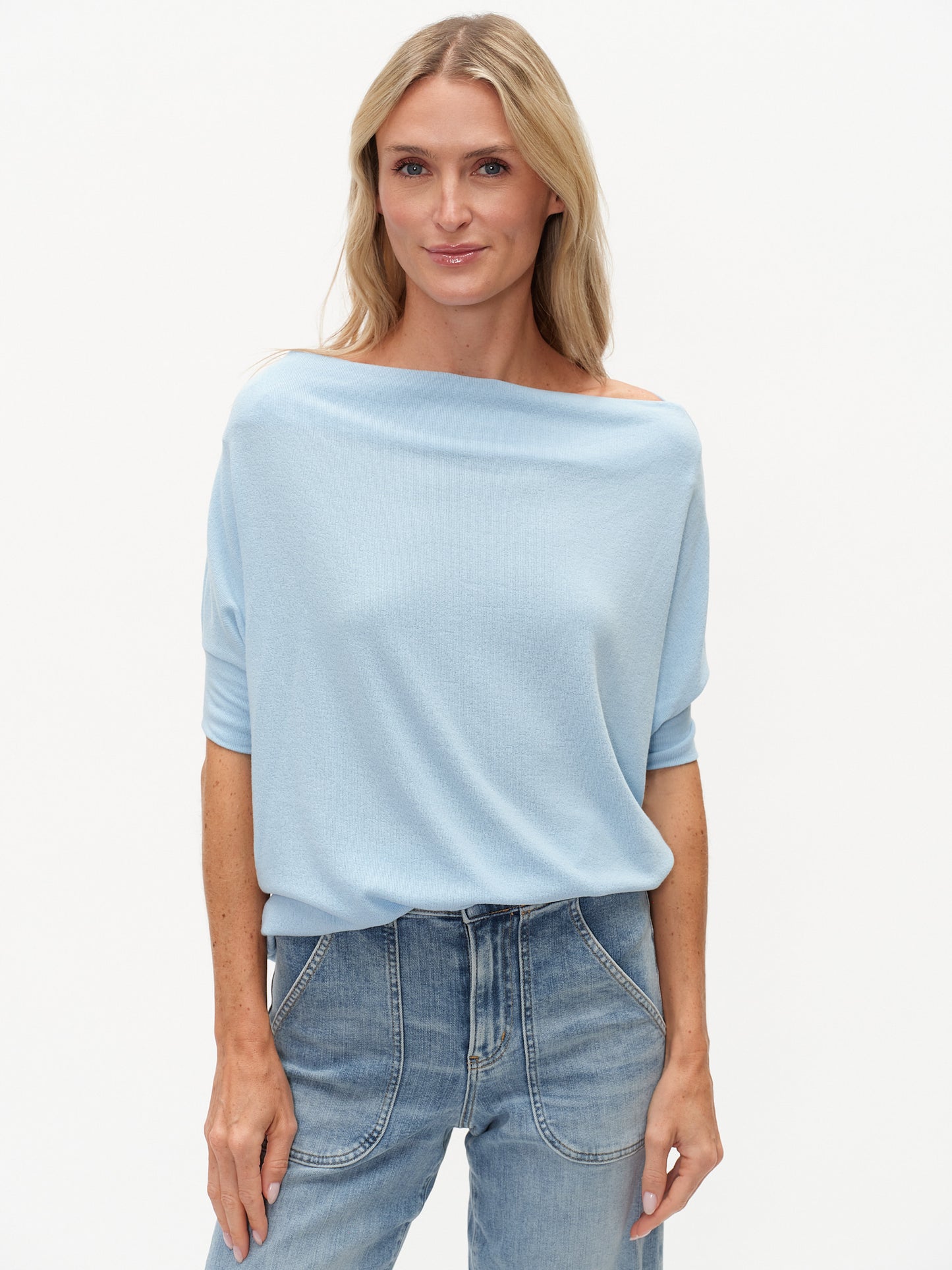 the short sleeve anywhere top [cloud blue]