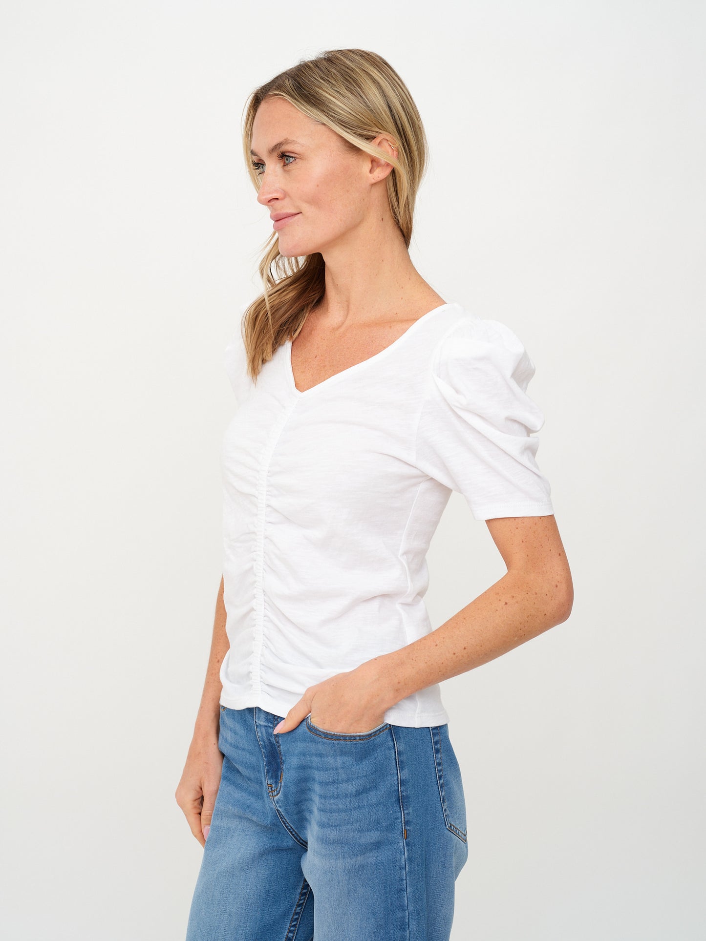 camilla tee [white]