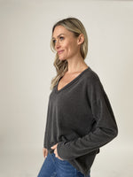 Load image into Gallery viewer, dolan top long sleeve [charcoal]
