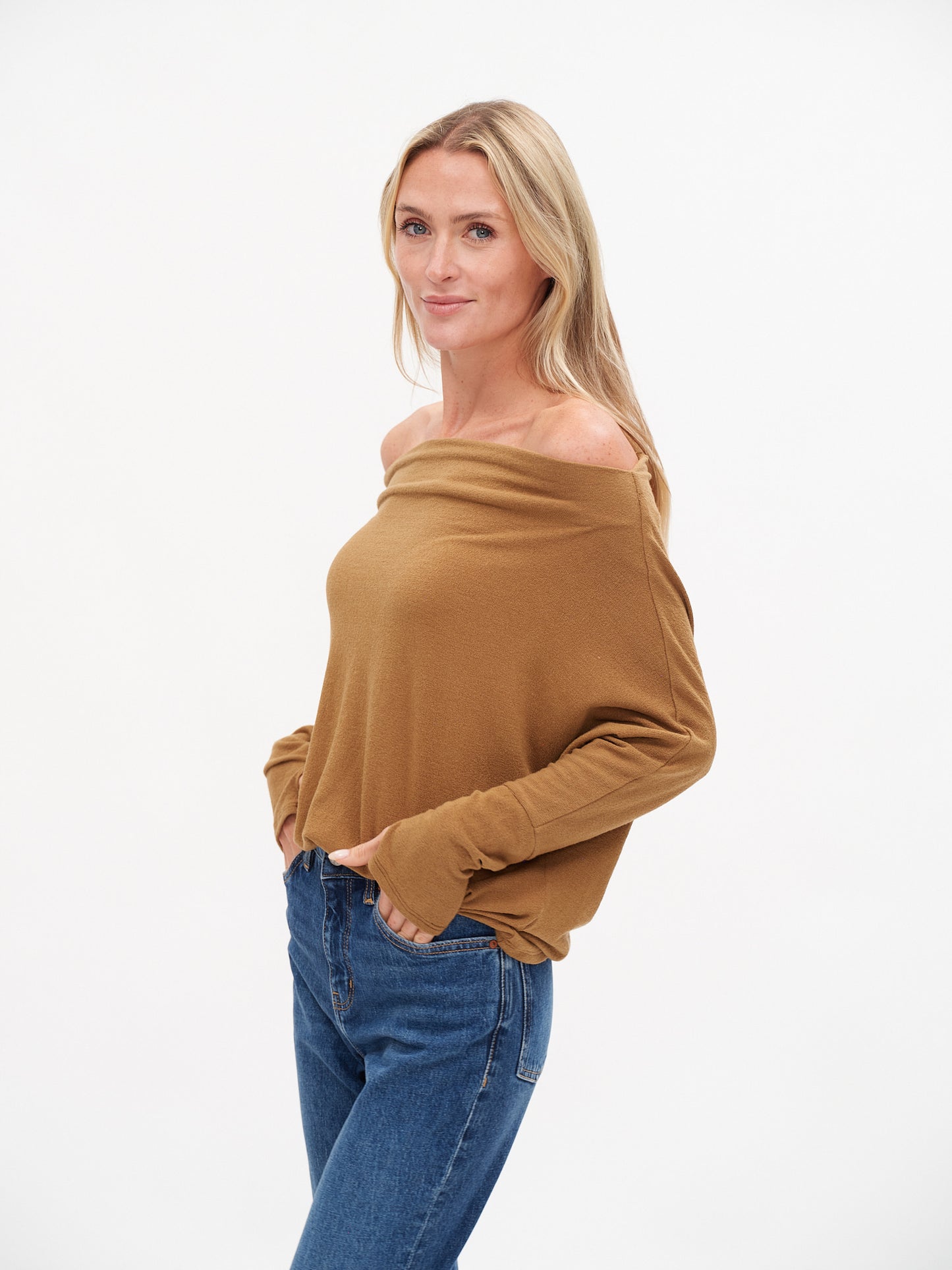 the anywhere top [amber gold]