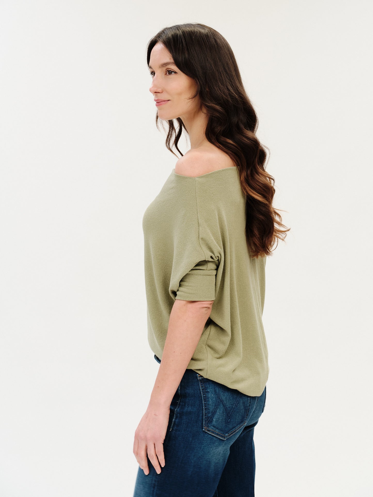the short sleeve anywhere top [olive oil]