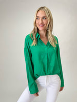 Load image into Gallery viewer, alex blouse [fern green]
