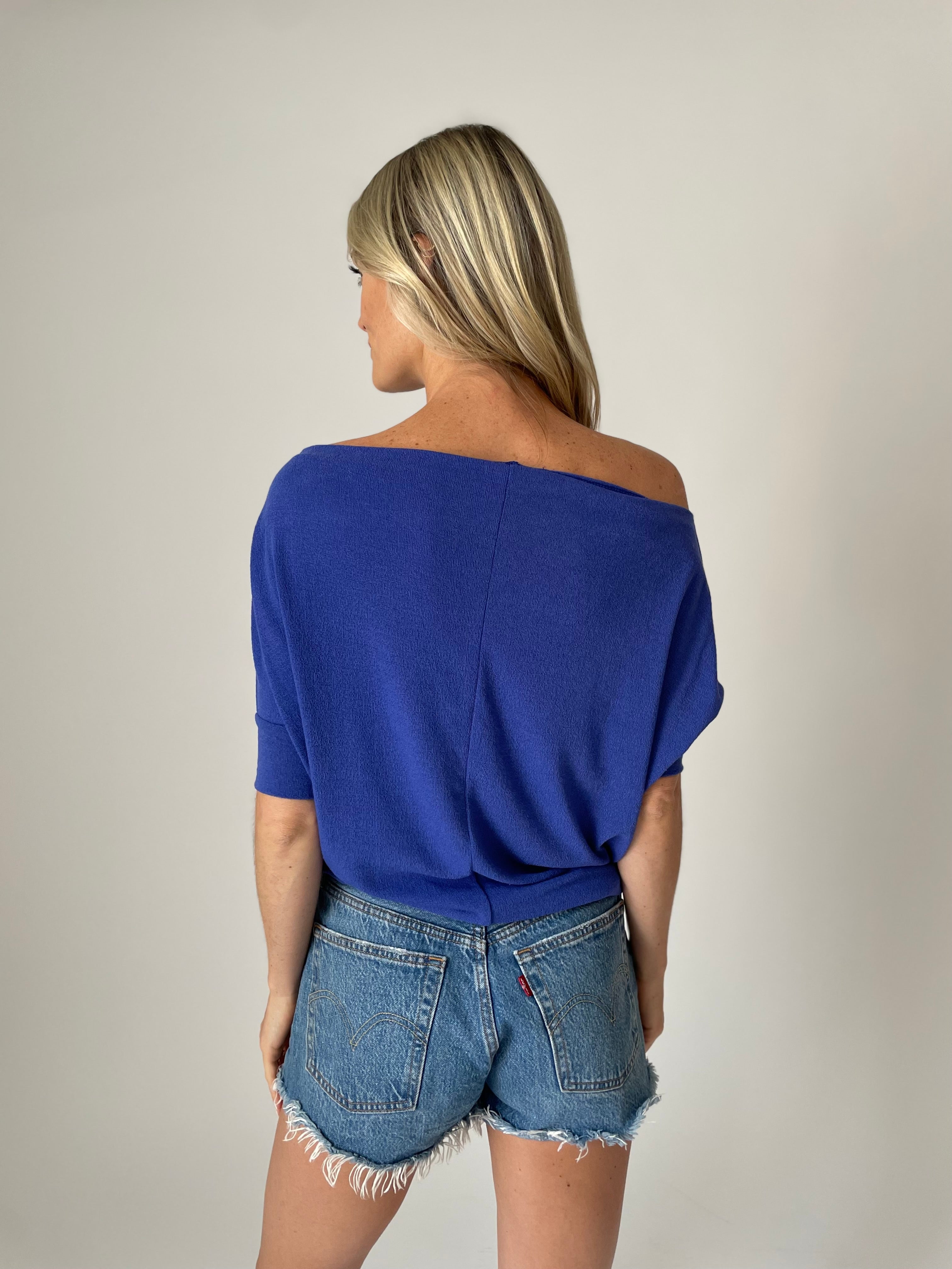 the short sleeve anywhere top [berry blue]